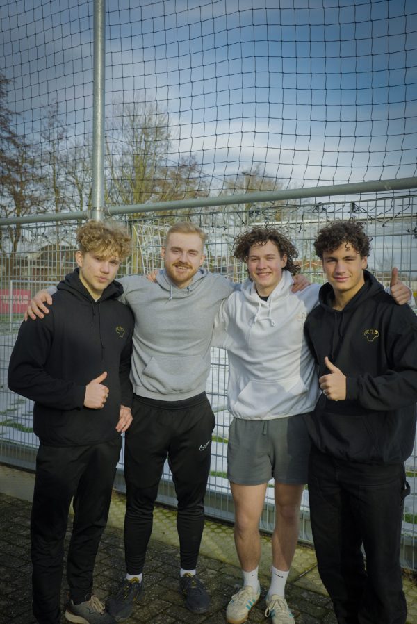 MuscleBall Hoodie Seizoen 1 Zwart